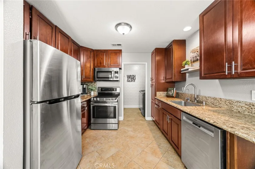 1727 N Willow Woods #B photo 11