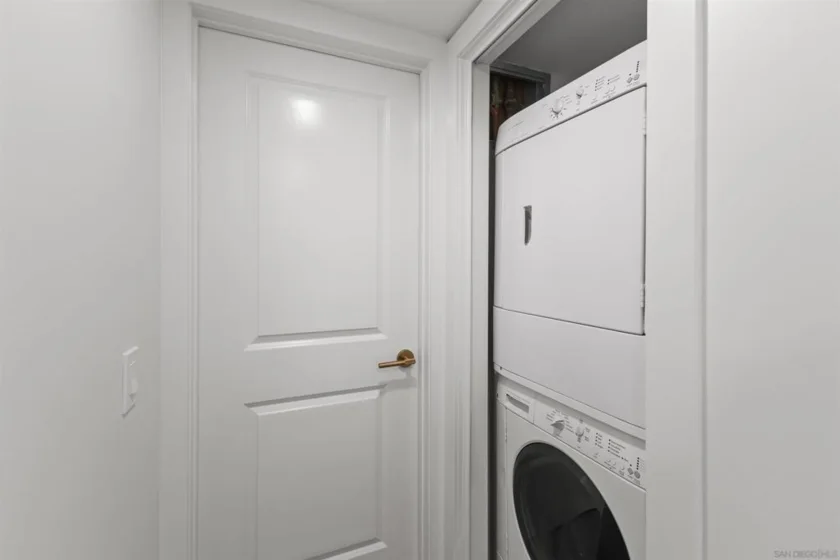 230 W Laurel Street #502 photo 19