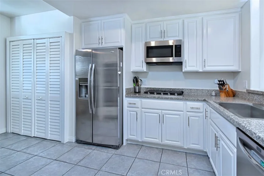 11847 Laurelwood #304 photo 13