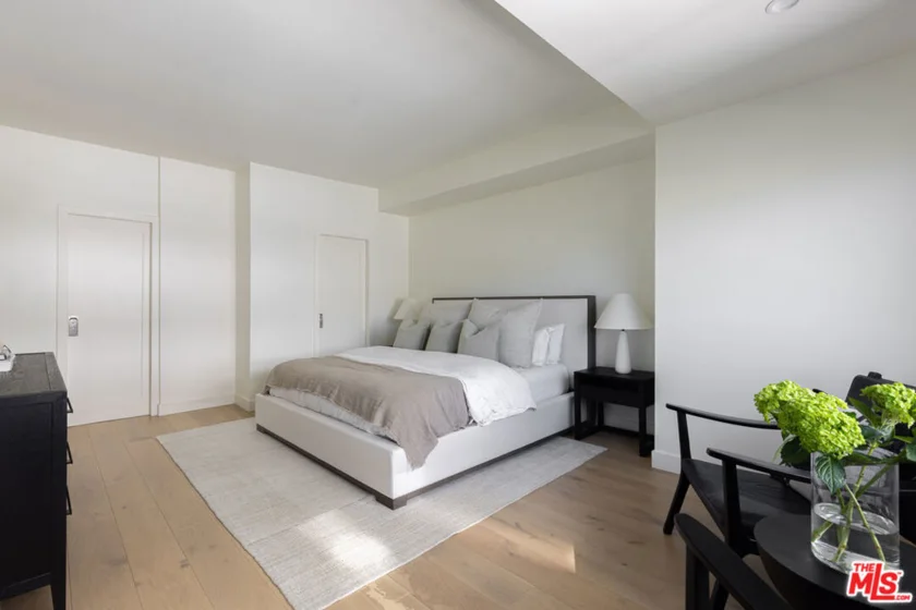 818 N Doheny Drive #1001 photo 6