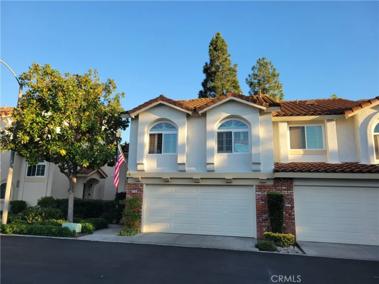 24336 Carlton Court photo 1