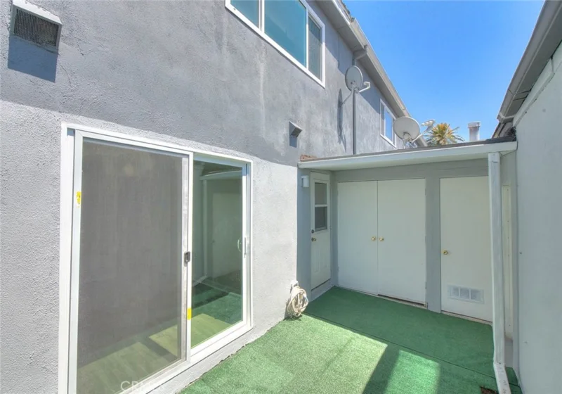 164 Lexington photo 31