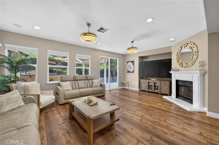 42111 Majestic Court photo 27