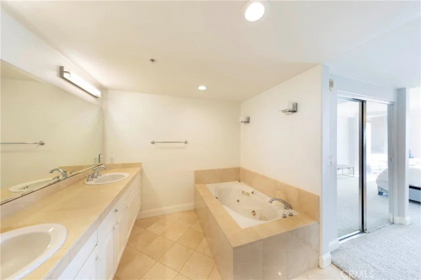 1500 E Ocean Boulevard #206 photo 10