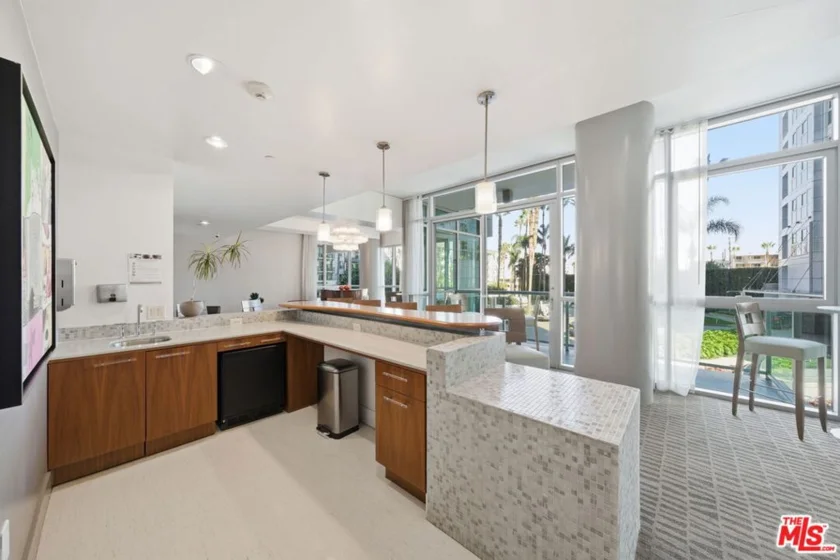 13650 Marina Pointe Drive #1603 photo 65