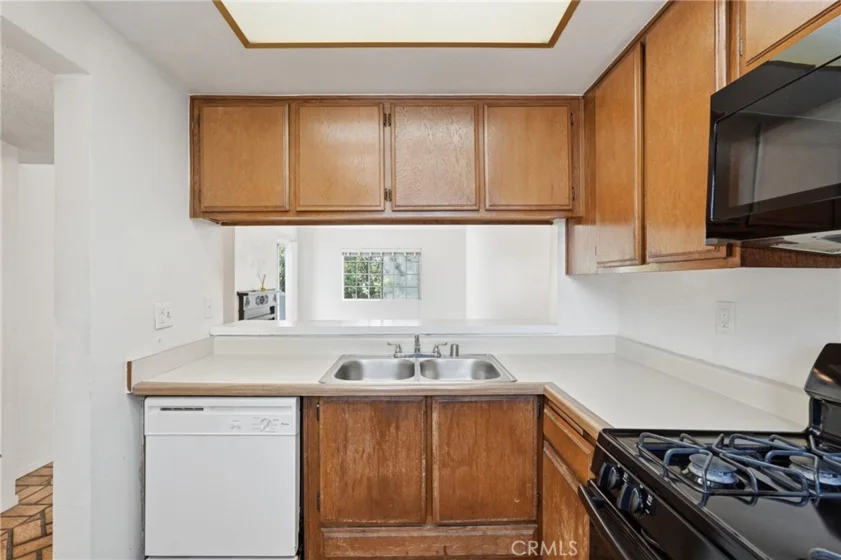 628 Daisy Avenue #419 photo 5