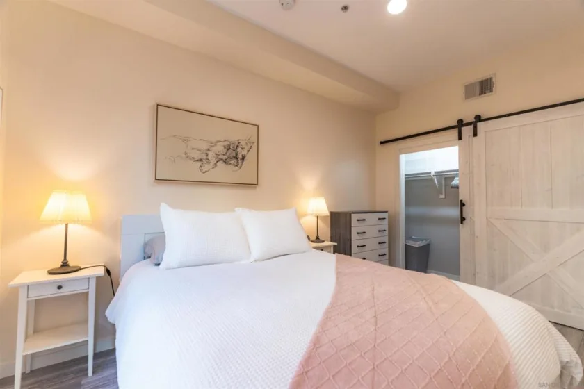 889 Date Street #205 photo 25
