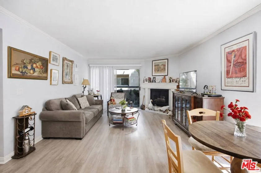 5535 Canoga Avenue #115 photo 2