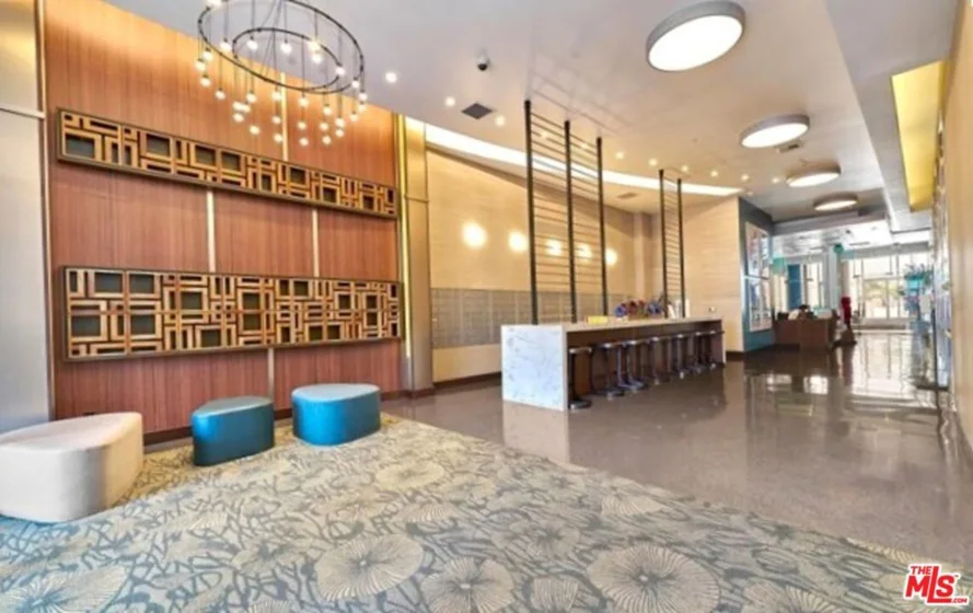 3810 Wilshire Boulevard #605 photo 22