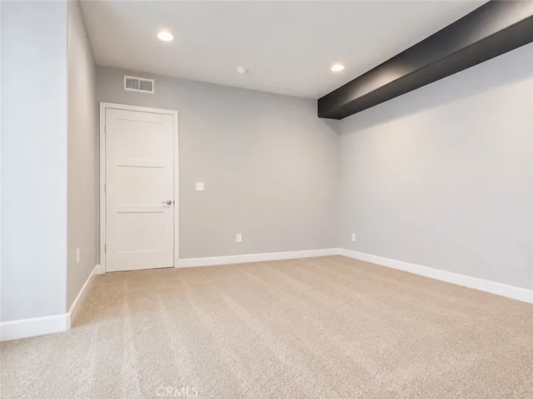 14412 Killion Street #310 photo 10
