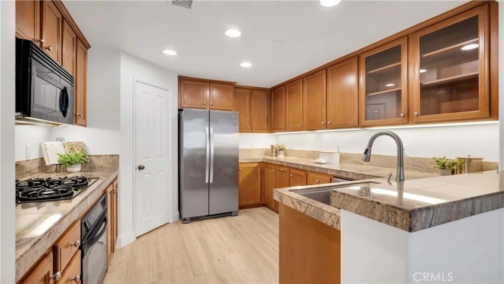 128 Talmadge photo 14