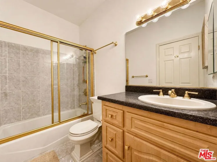 418 E Hardy Street #2 photo 5