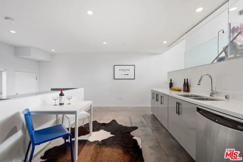 803 Wilcox Avenue #4 photo 5