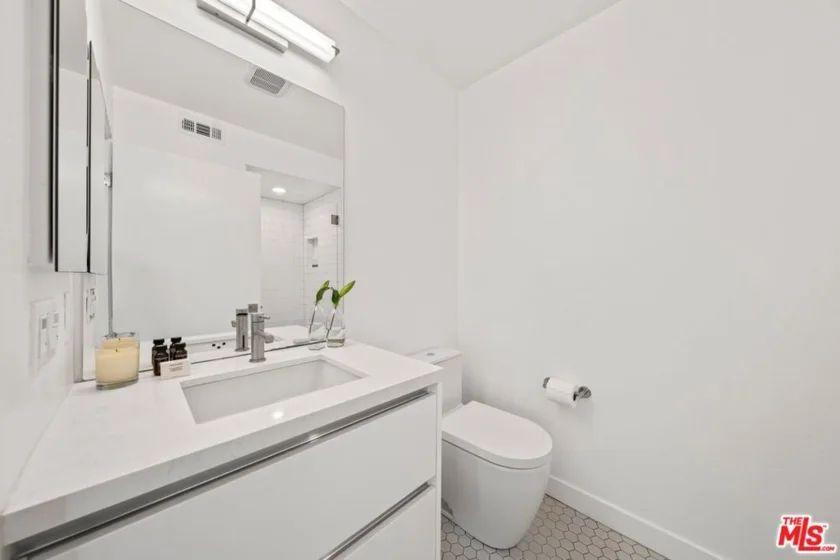 11724 Culver Boulevard #10 photo 49