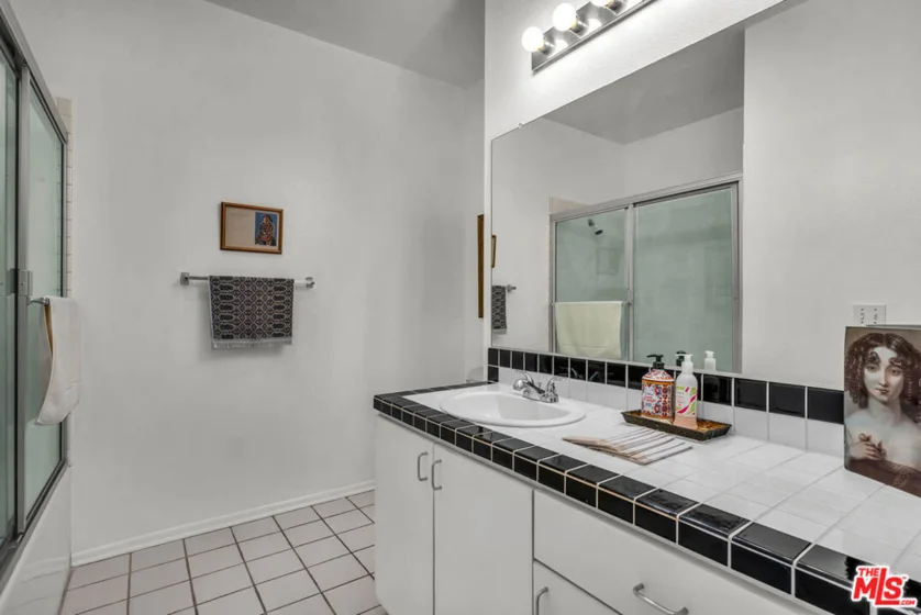 3613 Glendon Avenue #101 photo 5