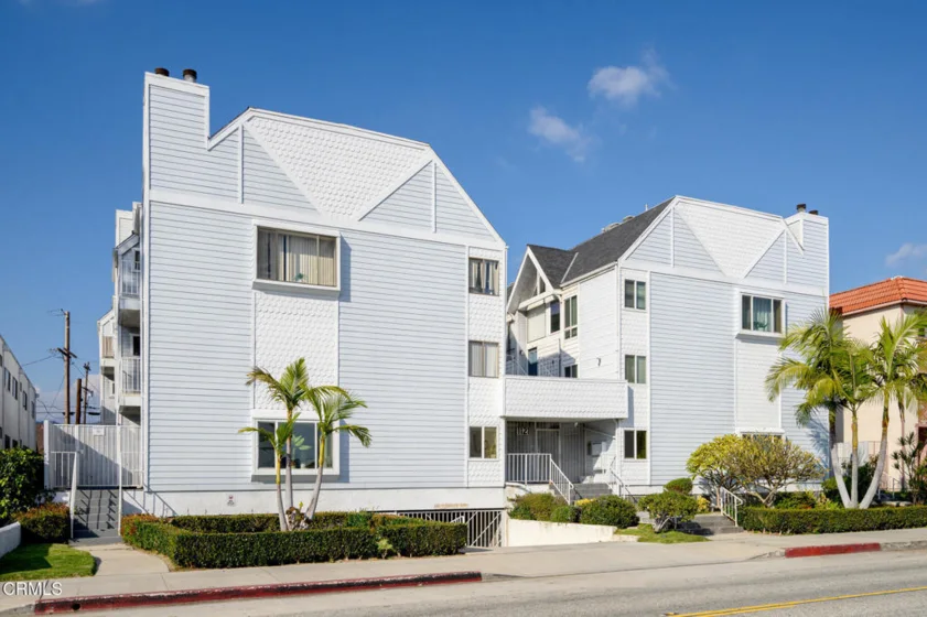 1121 E Wilson Avenue #12 photo 1