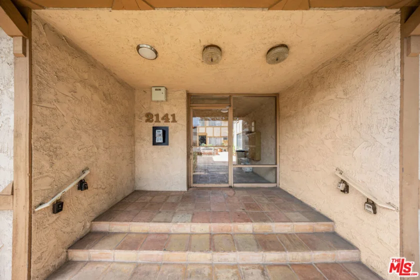 2141 S Bentley Avenue #107 photo 18