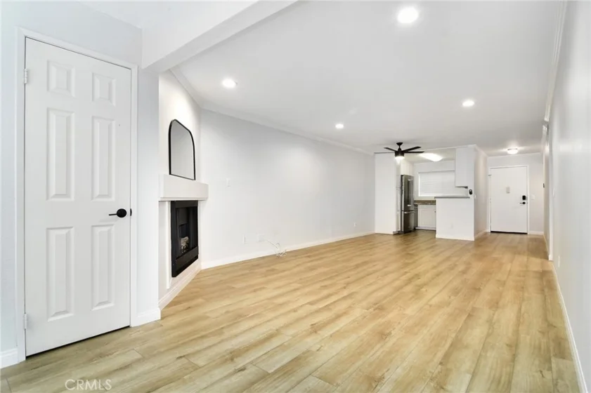 5515 Canoga Avenue #219 photo 6