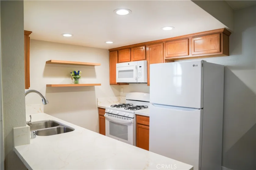 1114 W Blaine Street #105 photo 10