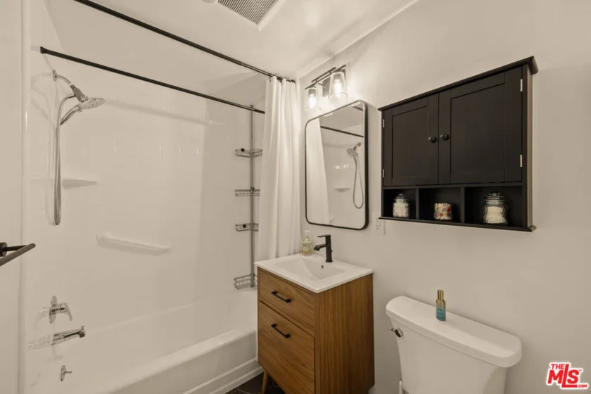 2621 Centinela Avenue #17 photo 16