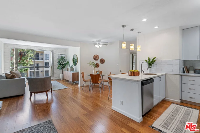 1440 Veteran Avenue #411 photo 1