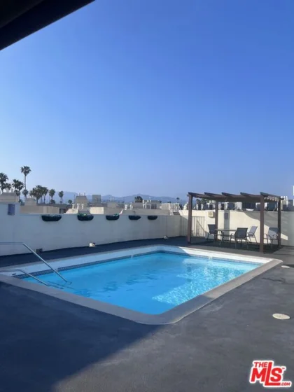620 S Gramercy Place #339 photo 14