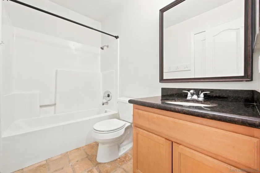 521 Calle Montecito #110 photo 19