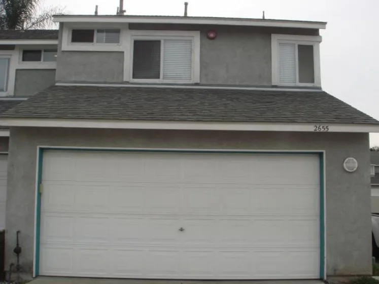2655 Valencia photo 1