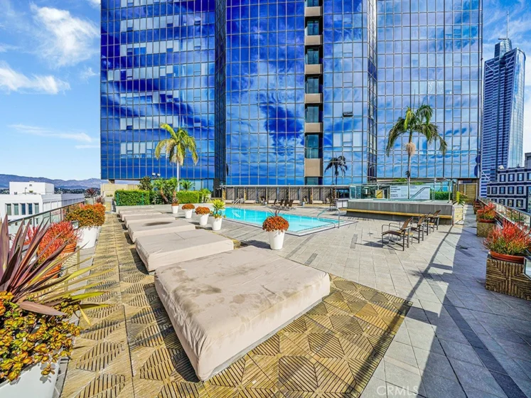 1100 Wilshire #2901 photo 25