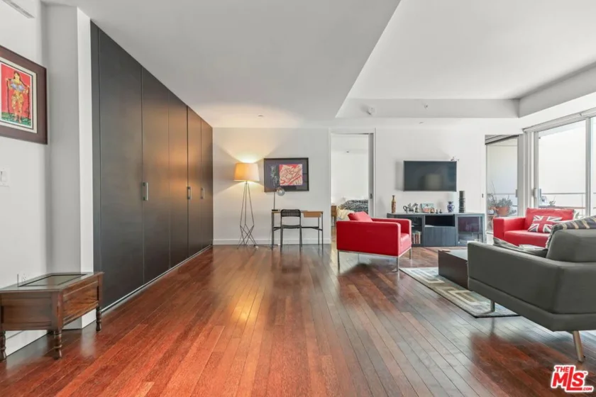 6250 Hollywood Boulevard #6L photo 6