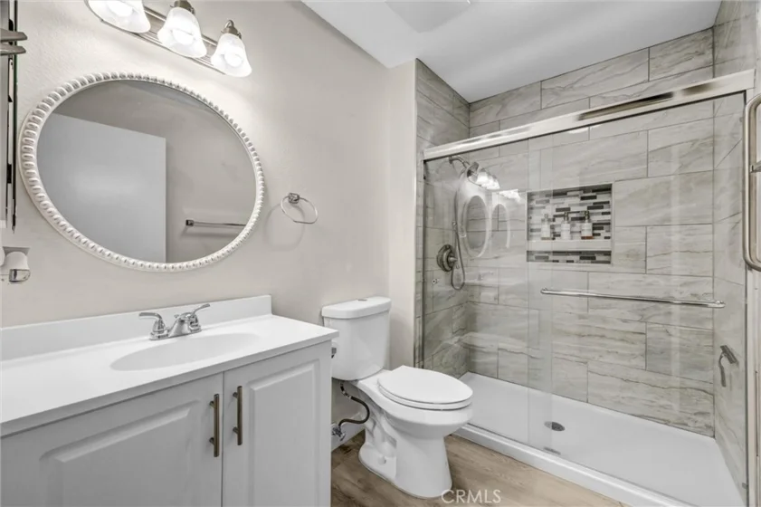 12827 Newhope photo 20