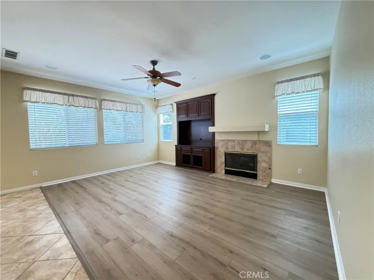 32493 Palacio photo 14