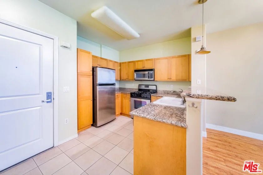 100 S Alameda Street #154 photo 20