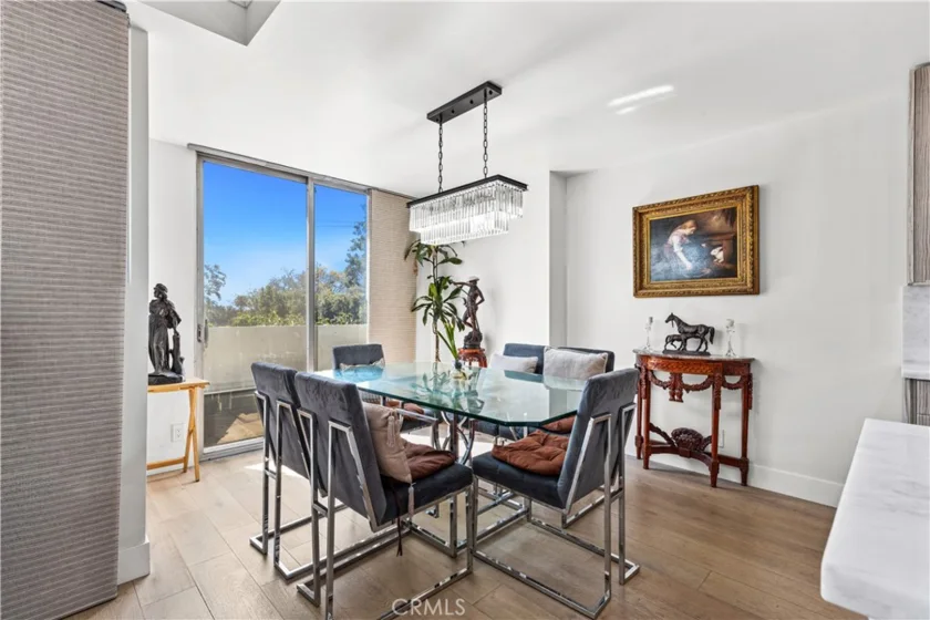 818 N Doheny #308 photo 12