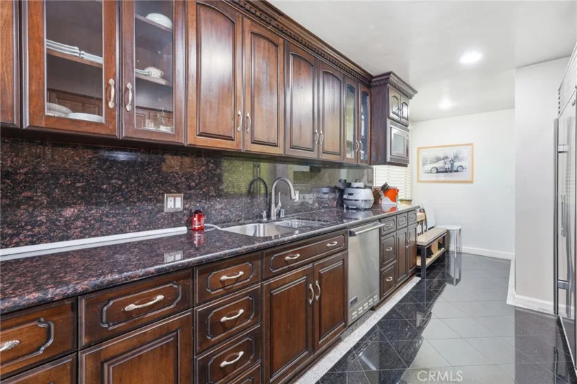 429 N Oakhurst Drive #301 photo 10