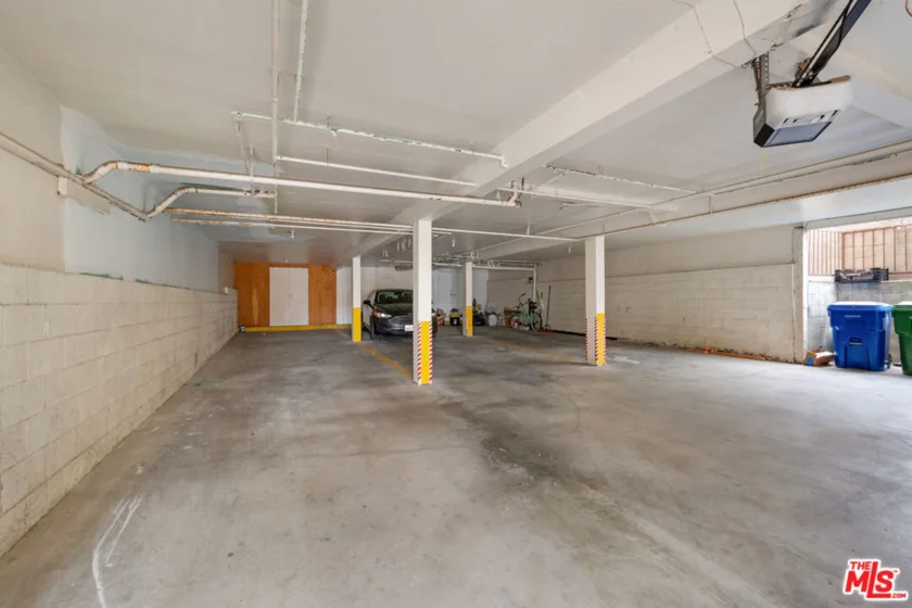 845 W 19th Street #1 photo 52