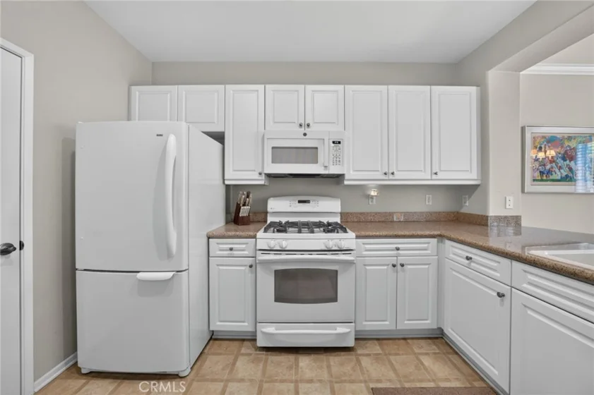 3273 Watermarke Place photo 15