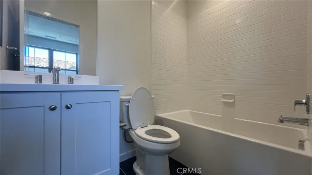 110 Sunnyside photo 17