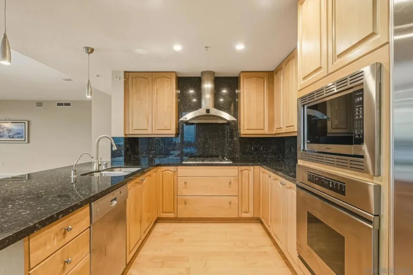 1199 Pacific Hwy #2206 photo 6