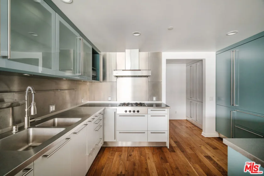 10375 Wilshire Boulevard #11H photo 7