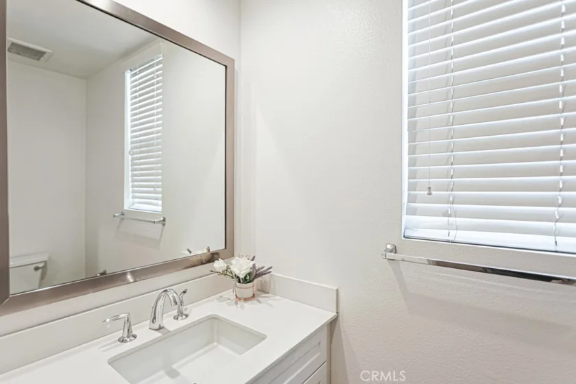 1410 N Harbor #1 photo 11
