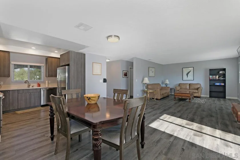 24567 Adams Avenue photo 12