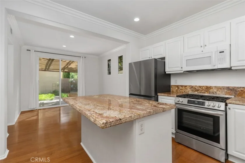 60 Avondale photo 20