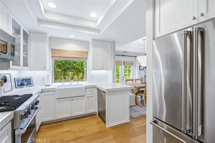 2680 Orange photo 15