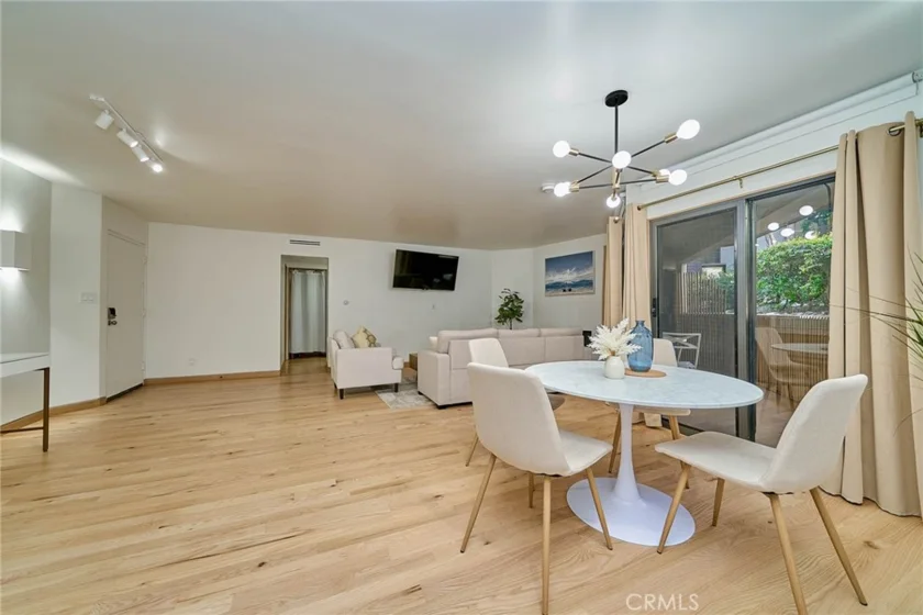 950 N Kings Road #45 photo 16