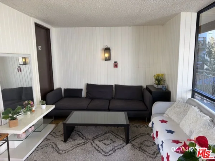 525 S Ardmore Avenue #242 photo 5