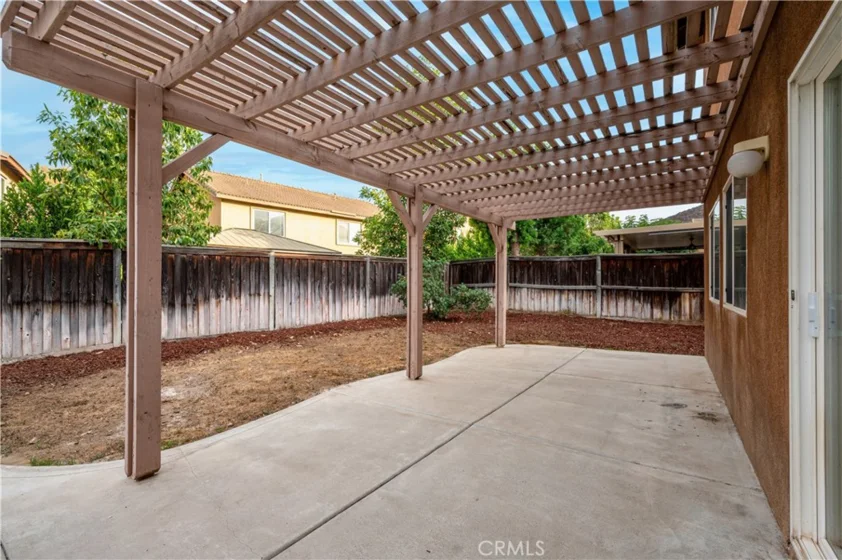 38354 Falcon Court photo 37