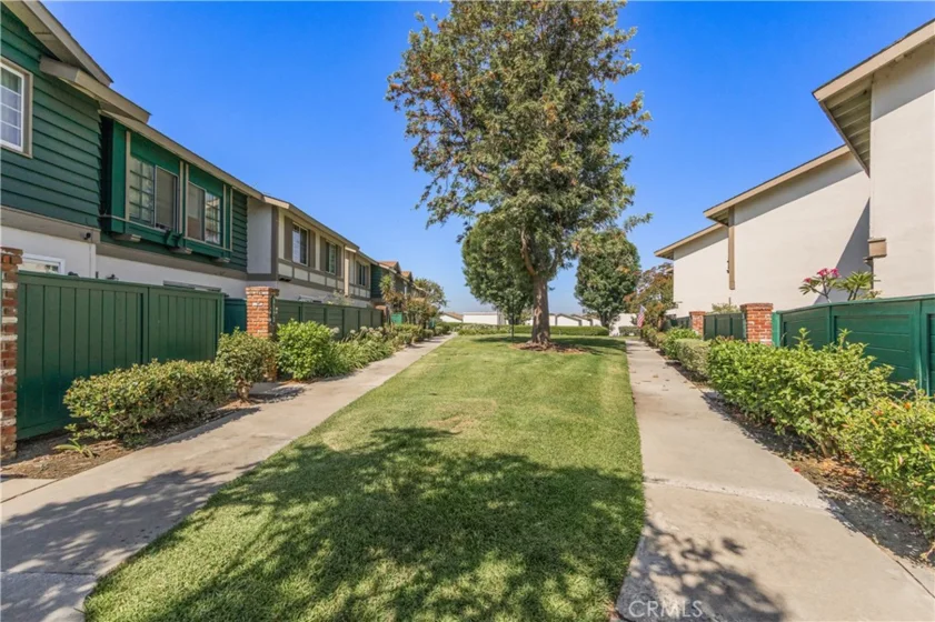 8170 Glengarry photo 43