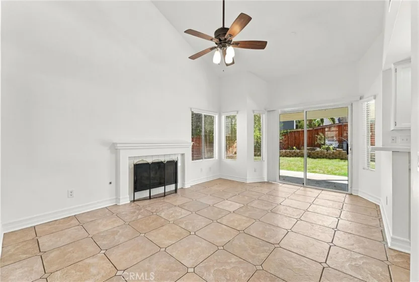220 Suffolk photo 8