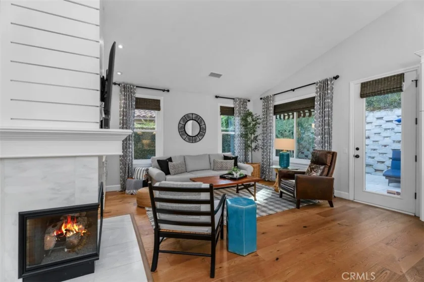 59 Colony photo 10